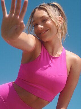NWT! Annalise SculptKnit® Sports Bra